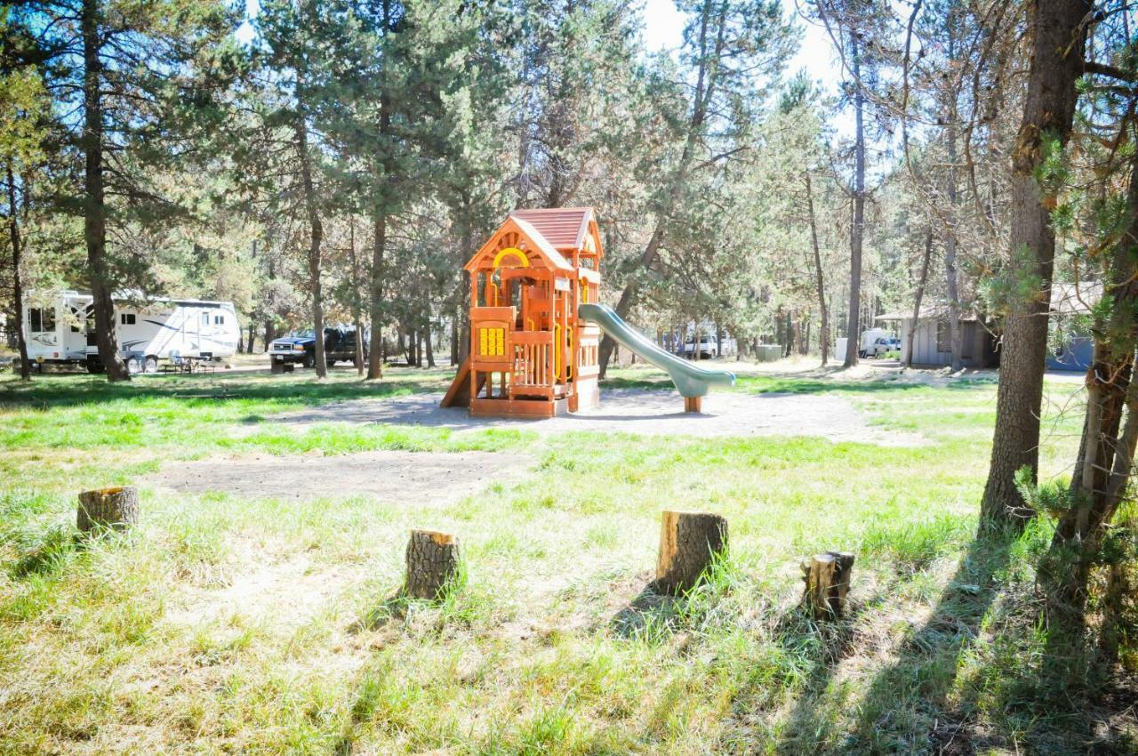Bend-Sunriver Camping Resort 24 Ft. Yurt 12 Extérieur photo