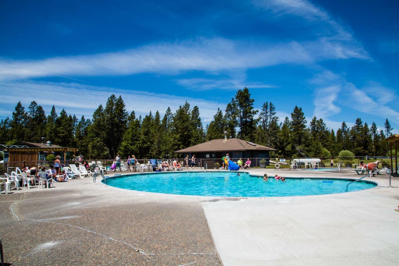 Bend-Sunriver Camping Resort 24 Ft. Yurt 12 Extérieur photo